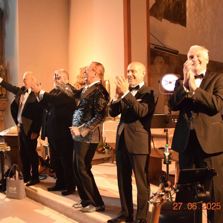 Foto vom Kirchenkonzert am 27.6.2025 mit Volker Heißmann