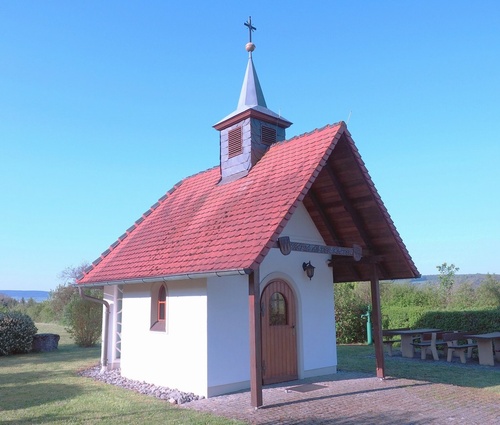 Außenansicht der Kapelle Maria an der Kelter, Himmelstadt