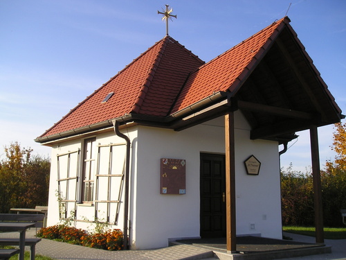 Außenansicht der Flurkapelle St. Therese, Zellingen